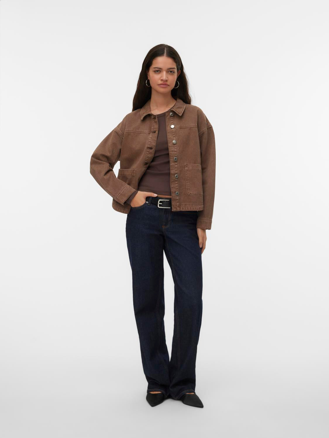 model_shot-front